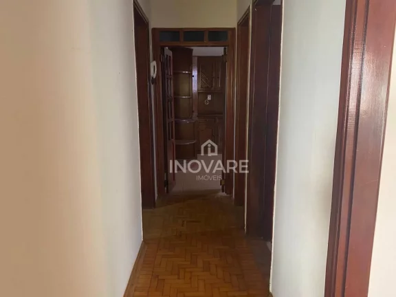 Imagem Casa com 3 dormitórios para alugar, 360 m² por R$ 3.000,00/mês - Setor Central - Itumbiara/GO
