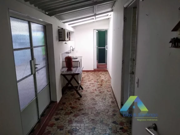 Imagem Casa com 4 Quartos à Venda, 350 m²