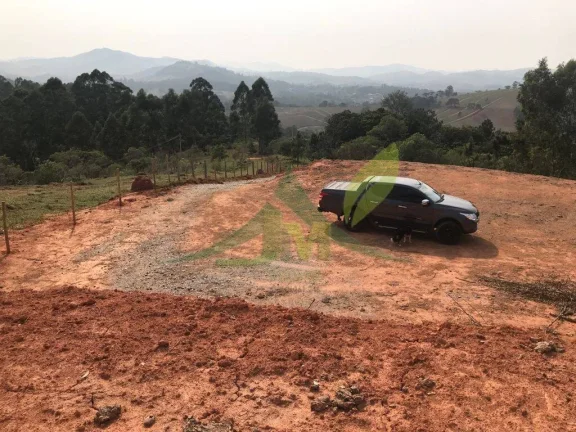 Imagem Belo Terreno à Venda em Piracaia a1km do Asfalto