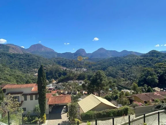 Imagem Casa em Condomínio para Venda em Teresópolis / RJ no bairro Panorama