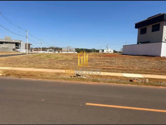 Imagem GH1972

Terreno á venda no em Trindade- GO 

- Área total: 435,93 m² ;
- Lazer completo;
- Boa lo...
