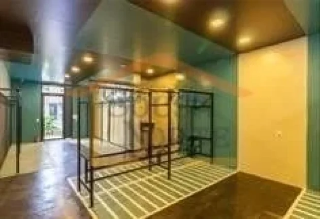 Imagem Apartamento de 28m² com 1 dormitório, banheiro, sala e cozinha integradas, varanda com vista e sol...