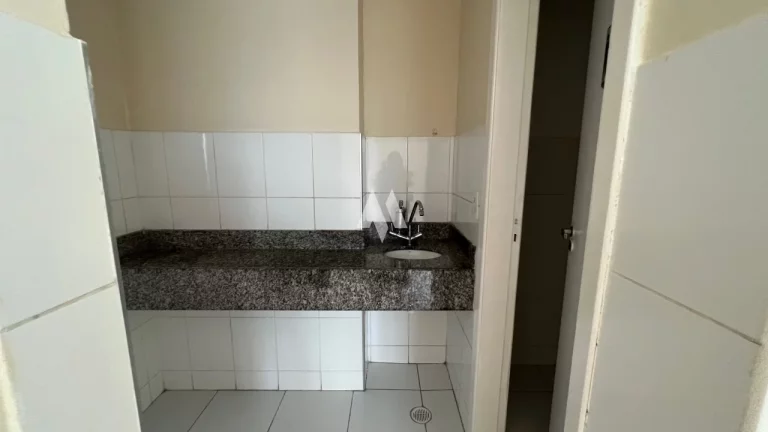 Imagem Sala comercial para locação com 50m2, na Vila Mathias, em Santos