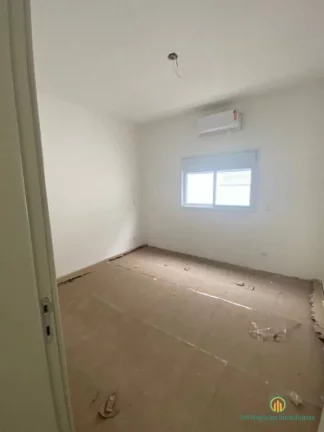 Imagem Casa nova, clean, 4 dormitorios, suítes com piscina em condomínio