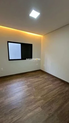 Imagem Casa à venda em Franca, Jardim Natal, com 3 dormitórios, sendo uma suíte máster, 150m2