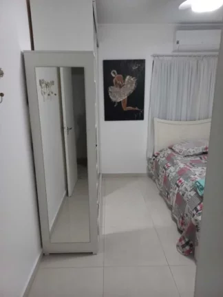 Imagem APARTAMENTO AMPLO REFORMADO, COM 3 SUÍTES, 1 QUADRA DA PRAIA DE PITANGUEIRAS, COM LAZER E 2 VAGAS DE GARAGEM