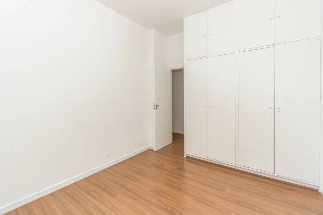 Imagem Apartamento Gávea - 24M², 4 Dorms, 1 Suíte, 1 Vaga Demarcada, Piscina, Salão de Festas, Playground, Área Verde.
