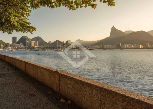 Imagem Apartamento de 2 Quartos para Venda na Urca com 103 m²