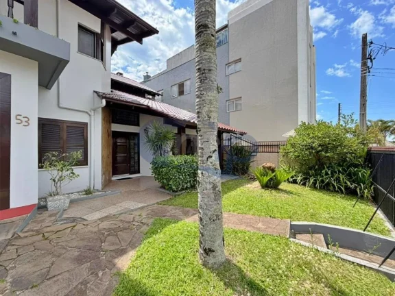 Imagem Casa á venda com 6 dormitórios no centro de Torres/RS