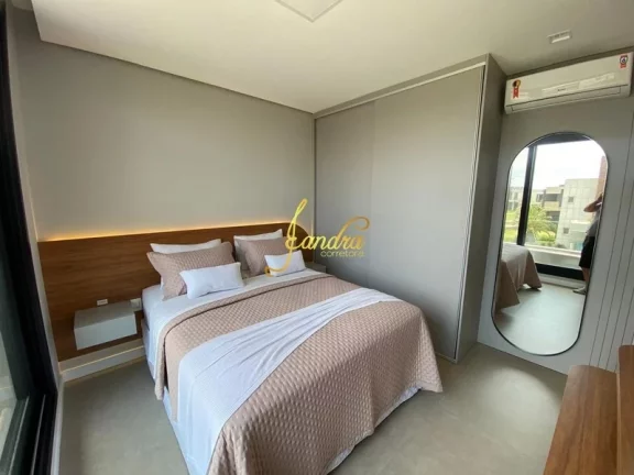 Imagem Sobrado com piscina, 06 suítes, mobiliado e decorado