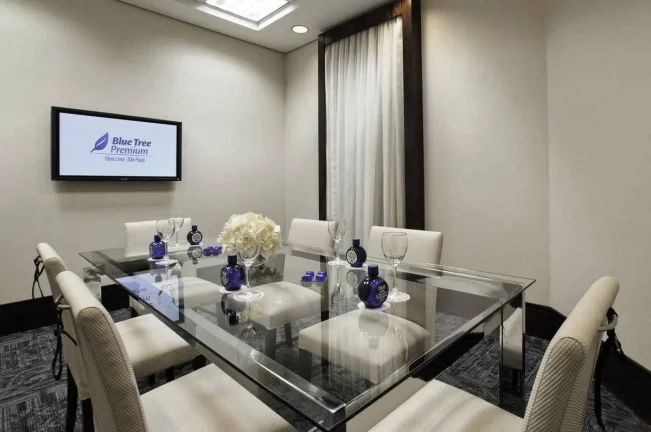 Imagem Flat disponível para locação no Blue Tree Premium Faria Lima, com 29m², 1 dormitório e 1 vaga