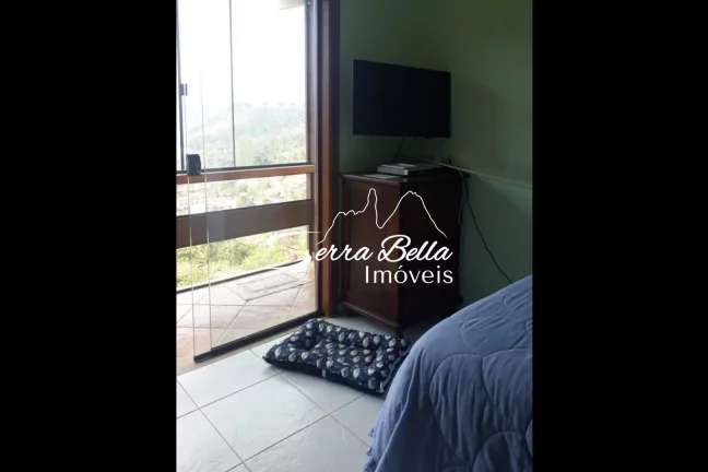 Imagem Casa com 3 dormitórios à venda, 344 m² por R$ 990.000,00 - Albuquerque - Teresópolis/RJ