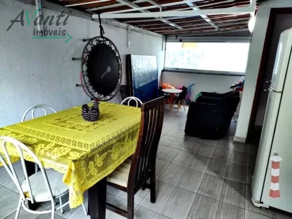 Imagem Casa 2 dormitórios à venda na Vila Voturuá - São Vicente/SP
