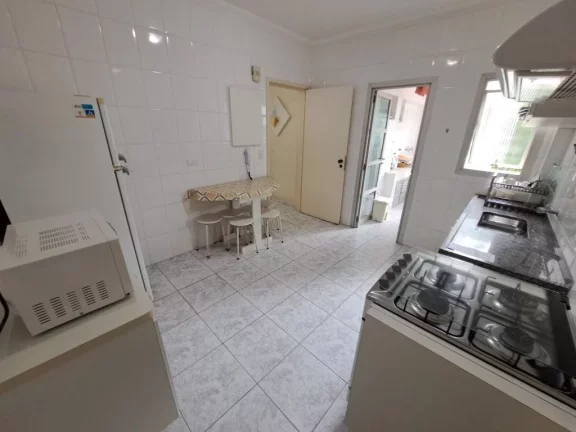 Imagem APARTAMENTO AMPLO, 3 DORMITÓRIOS, 1 QUADRA DA PRAIA, PROXIMO DO MORRO DA RAPINA NO GUARUJÁ