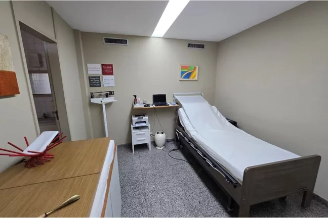 Imagem Conjunto de 3 salas comerciais com 82m2 COM VAGA em Botafogo