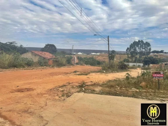 Imagem Lote Esquina com 407,50 Metros Setor universitário