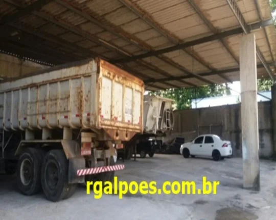 Imagem Galpão para Locação em DUQUE DE CAXIAS, Campos Elíseos, 2 banheiros