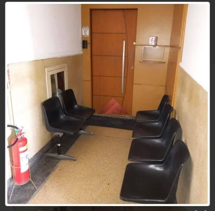 Imagem Excelente Sala comercial no centro,toda montada,dois banheiros,andar inteiro,com 153m2,próximo ao terminal rodoviário das barcas. localização previle