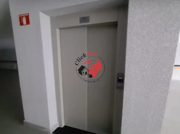 Imagem Cobertura em prédio sem condomínio com elevador à venda no bairro Vila Pires em Santo André