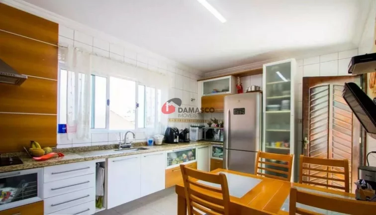 Imagem Sobrado à venda 3 Quartos, 1 Suite, 4 Vagas, 207M², Campestre, Santo André - SP
