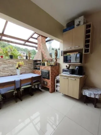 Imagem Casa em Condomínio para Venda em Teresópolis / RJ no bairro Araras