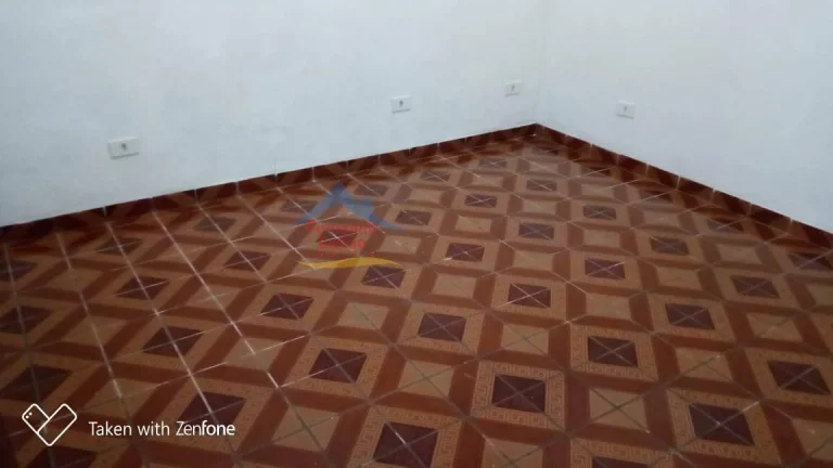 Imagem Casa-Terrea-para-Venda-em-Jardim-Santo-Alberto-Santo-Andre-SP