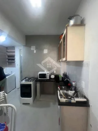 Imagem Apartamento 100 m², 3 Quartos, Reformado, à Venda em Copacabana Posto 2