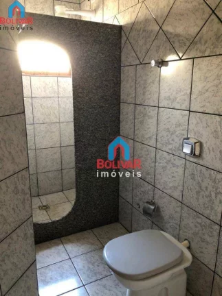 Imagem Casa com 3 dormitórios para alugar, 200 m² por R$ 2.700,00/mês - Residencial Jardim Primavera - Itumbiara/GO