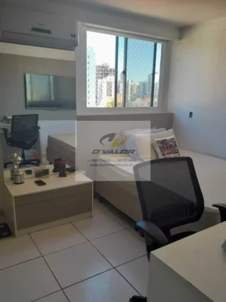Imagem Vendo Apartamento com 125m², 3 quartos s/ 1 suíte, sala ampla integrada com a varanda e 2 vagas