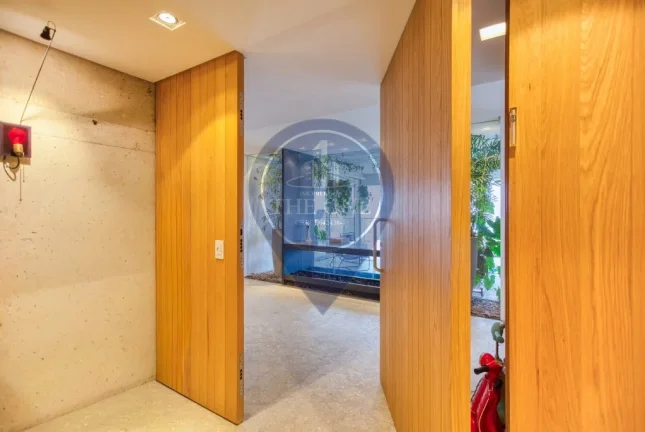 Imagem Apartamento de Luxo em Pinheiros: 3 Quartos, 3 Suítes, 3 Salas, 5 Banheiros, 4 Vagas de Garagem - 352m² - São Paulo-SP