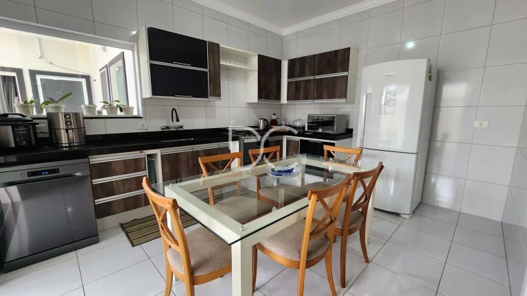 Imagem Ibiti Royal Park - Venda Sobrado | AT 250 m² | AC 245 m² | 4 Dorm | 2 Suítes | 4 Banheiros | 6 Vagas