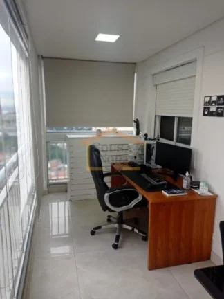 Imagem Apartamento 2 dormitórios, sendo 1 suíte e o 3º dormitório foi transformado em closet, escritór...