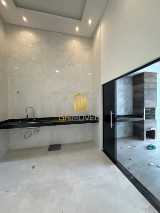 Imagem A casa possui 

- 3 quartos sendo 1 suíte 
- Sala 
- Cozinha 
- 2 banheiros 
- Área gurmet com chu...