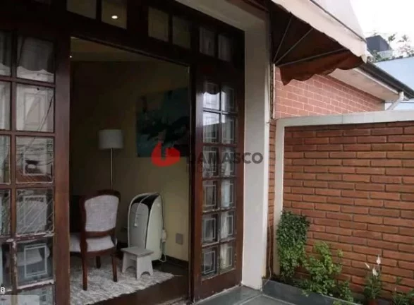 Imagem Sobrado à venda 3 Quartos, 3 Suites, 4 Vagas, 245M², Cerâmica, São Caetano do Sul - SP