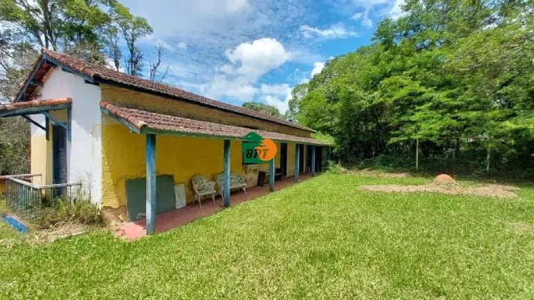Imagem Sítio para Venda em São Roque, Jardim Cardoso (mailasqui), 3 dormitórios, 1 suíte, 1 banheiro, 1 vaga
