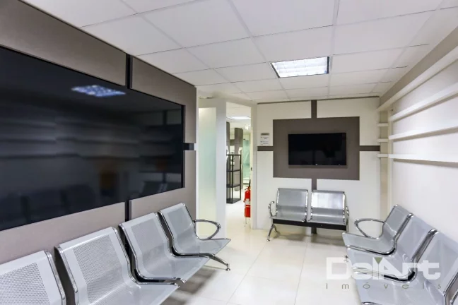 Imagem Sala/Conjunto Comercial Corporativo LOCADA - 182,61m2 + 02 vagas - Edifício Curitibano Prime Center - R$ 1.450.000,00 - Água Verde.