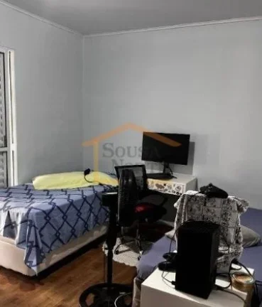 Imagem Sobrado 75m², 2 dormitórios, sendo 1 deles com varanda, sala, sala de jantar, cozinha, lavanderia,...