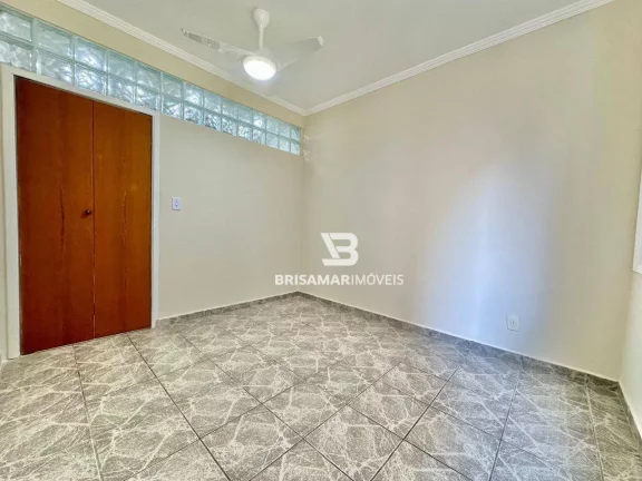 Imagem PITANGUEIRAS- UMA QUADRA DA PRAIA , CONDOMÍNIO BAIXO , PRÉDIO COM CHURRASQUEIRA.