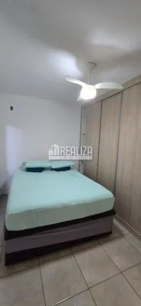 Imagem Casa com Espaço Gourmet e Hidro no Condomínio Portal Beija-flor, bairro Morada Du Park - Uberaba