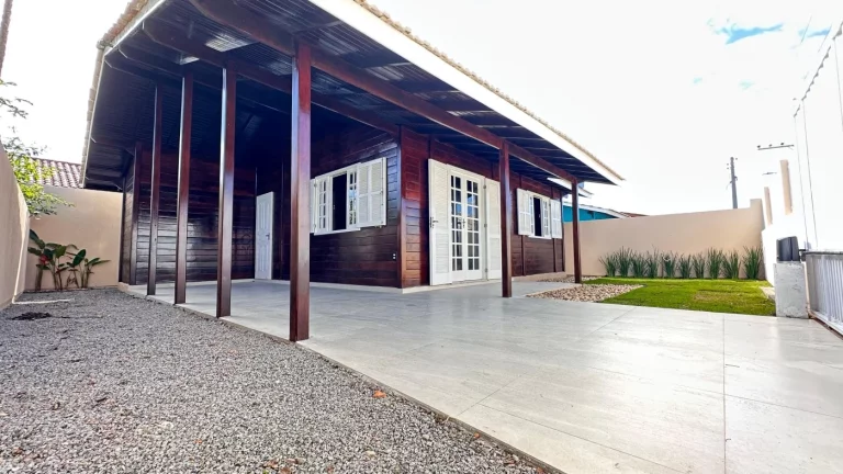 Imagem Casa para Venda em Florianópolis / SC no bairro São João do Rio Vermelho