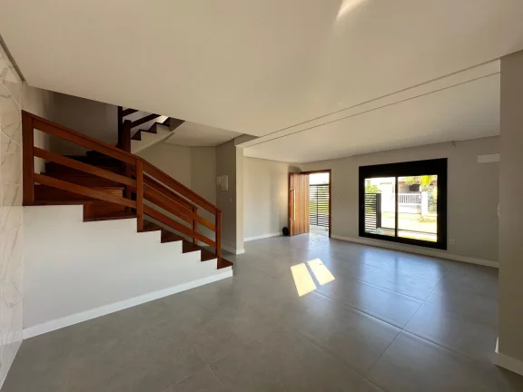 Imagem Triplex à venda em Passo de Torres, Centro, com 3 quartos, 180m²