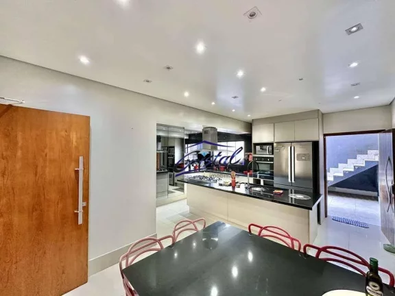 Imagem Casa com 4 quartos / suítes à venda, 711 m² - Granja Viana - Fazendinha - Carapicuíba/SP