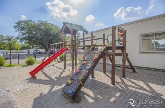 Imagem Apartamento à venda em Porto Alegre, Petrópolis, com 2 quartos, 47m²