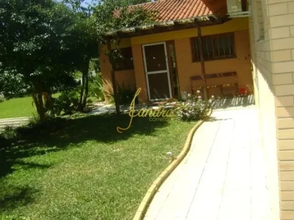 Imagem Casa térrea mobiliada e decorada em dois lotes, ótima localização