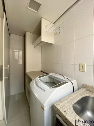 Imagem 2 dormitórios, semi-mobiliado, sol norte/leste, uma vista linda da serra, cozinh