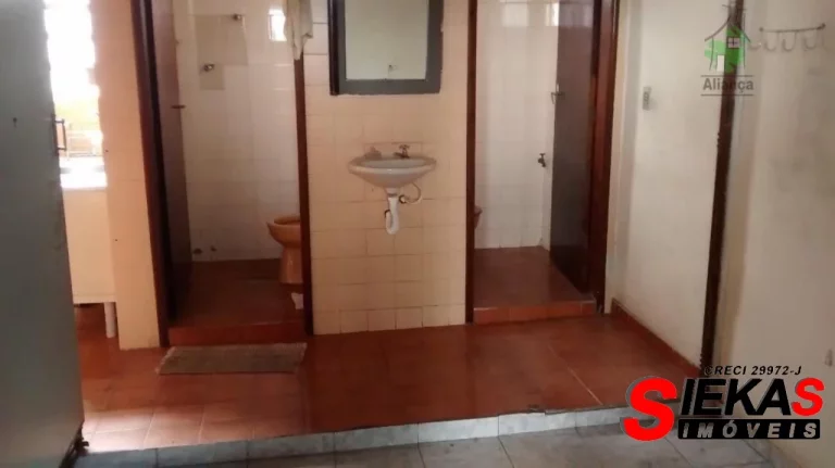 Imagem Galpão Comercial para Venda ou Locação em São Paulo-SP, na Vila Carrao: 1 Sala, 5 Banheiros, 380m² de Área