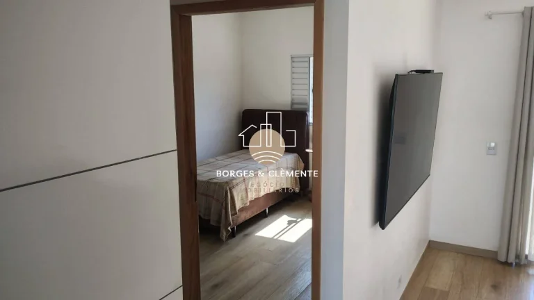 Imagem Casa com Suíte e Quintal Amplo de 384m² no Serras de Atibaia I