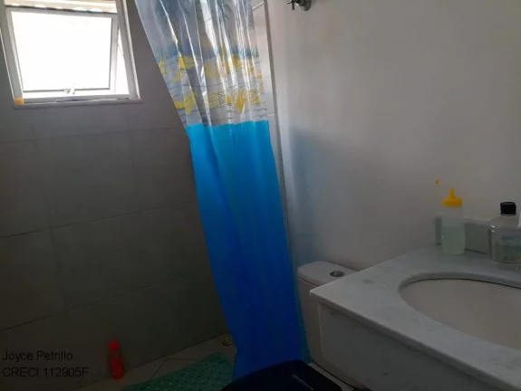 Imagem Vende-se charmosa kitnet localizada a poucos metros da praia de Peruíbe.