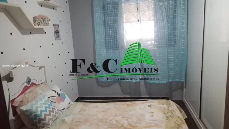 Imagem Casa para Venda em Araras, Parque Tiradentes, 3 dormitórios, 1 suíte, 1 banheiro, 2 vagas