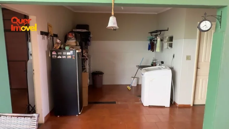 Imagem Casa à Venda em Ribeirão Preto-SP, Jardim Sumaré: 4 Quartos, 2 Suítes, 2 Salas, 4 Banheiros, 4 Vagas, 290m². Encontre seu novo lar!